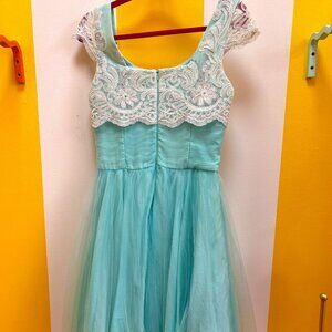 Vintage Style Teal with Lace Accents- Size Small